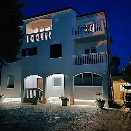 Apartment Marin *