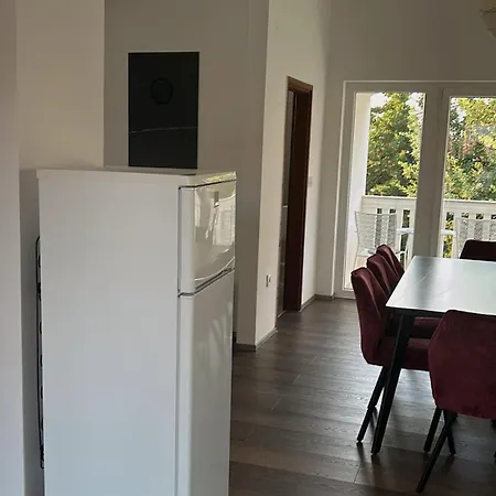 Marin Apartment *